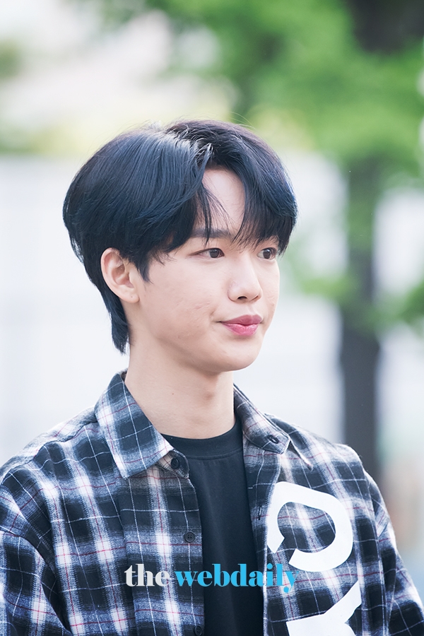 AB6IX 임영민, KBS 2TV 음악방송 '뮤직뱅크' 출근길