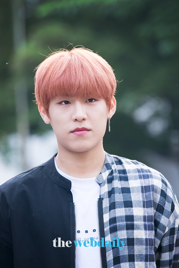 AB6IX 박우진, KBS 2TV 음악방송 '뮤직뱅크' 출근길
