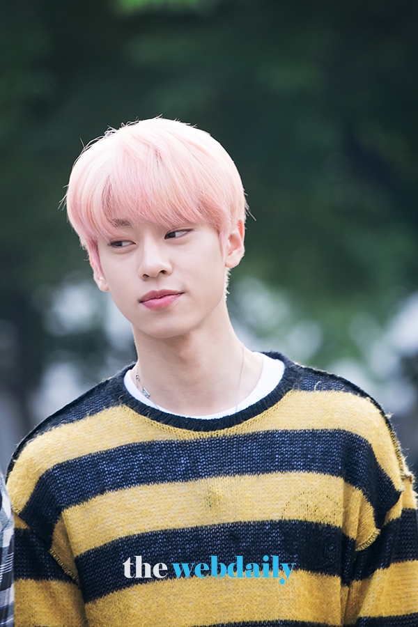 AB6IX 김동현, KBS 2TV 음악방송 '뮤직뱅크' 출근길
