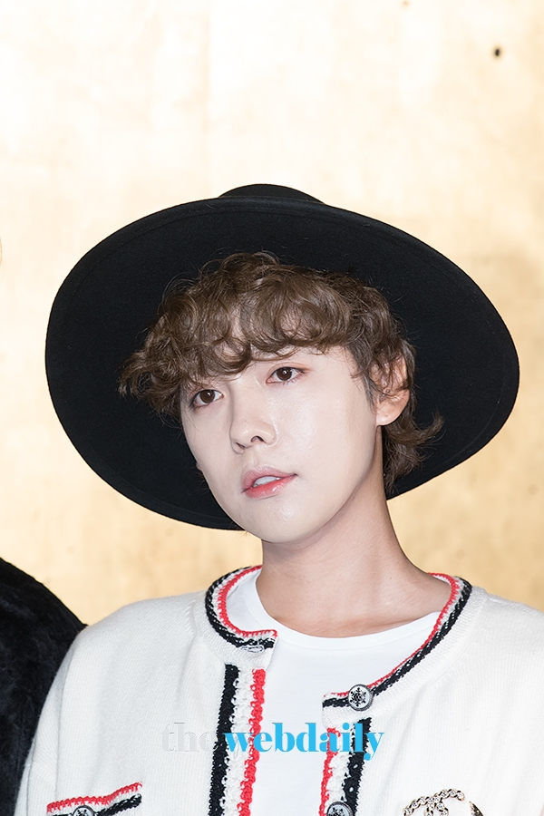 위너 김진우, 샤넬 컬렉션 쇼 개최 기념 포토월 행사 현장