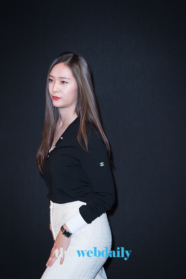크리스탈, 샤넬 컬렉션 쇼 개최 기념 포토월 행사 현장