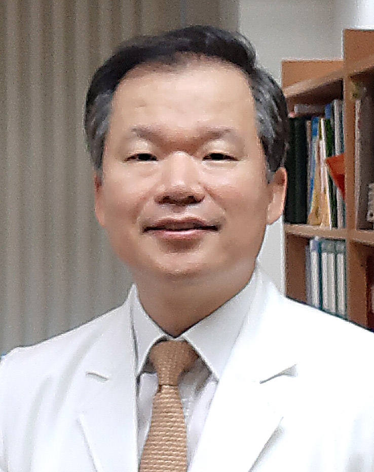 (사진=분당서울대병원 안과 김태우 교수)