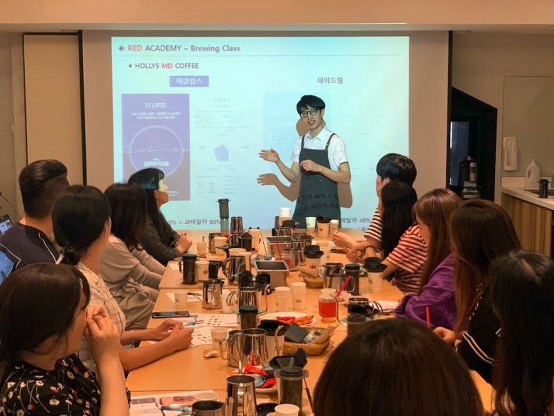 할리스커피, 멤버십 최고등급 레드회원 대상 스페셜티커피 클래스 진행