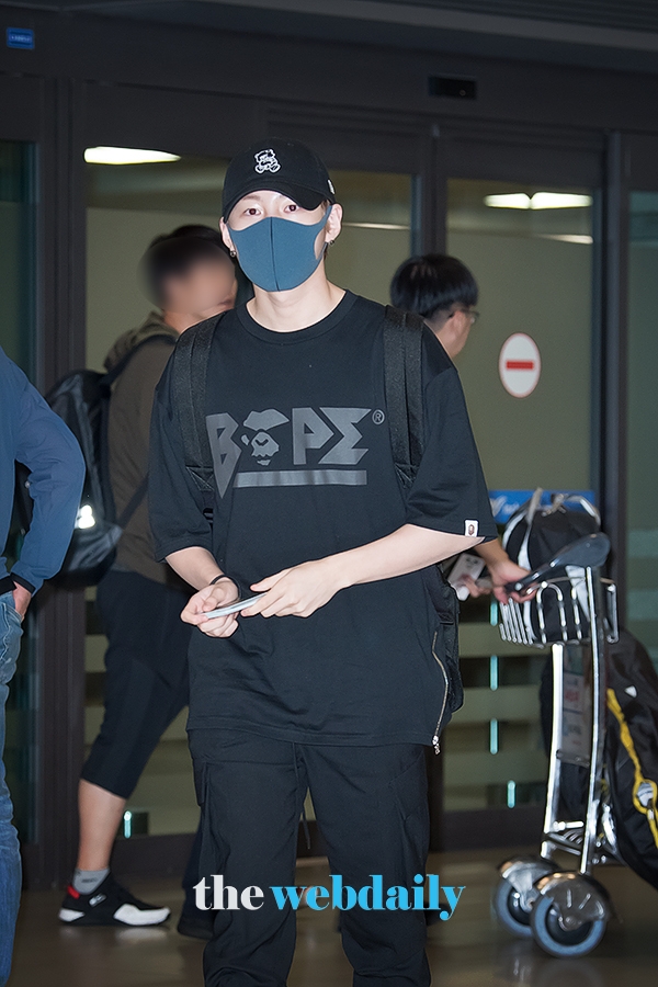 하성운, 인천국제공항 입국 현장