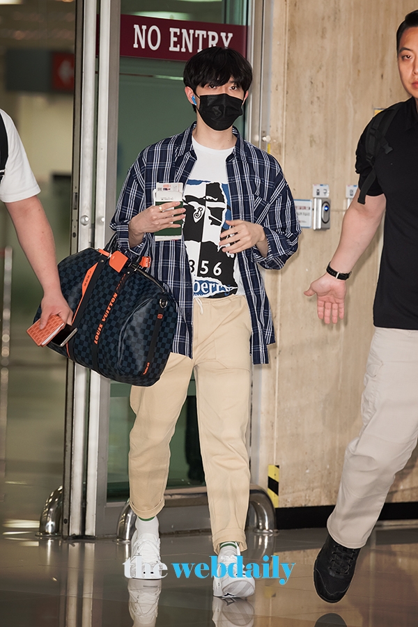 김재환, 김포국제공항 입국 현장