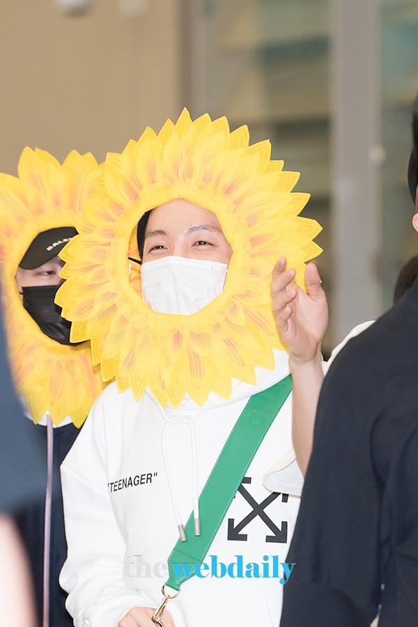 방탄소년단(BTS) 제이홉, 인천국제공항 입국 현장