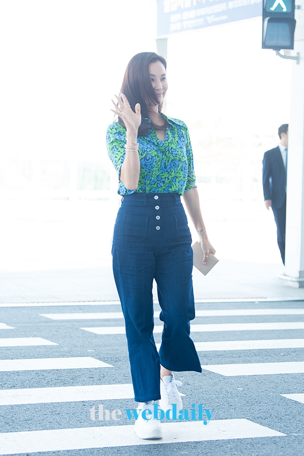고소영, 인천국제공항 출국 현장
