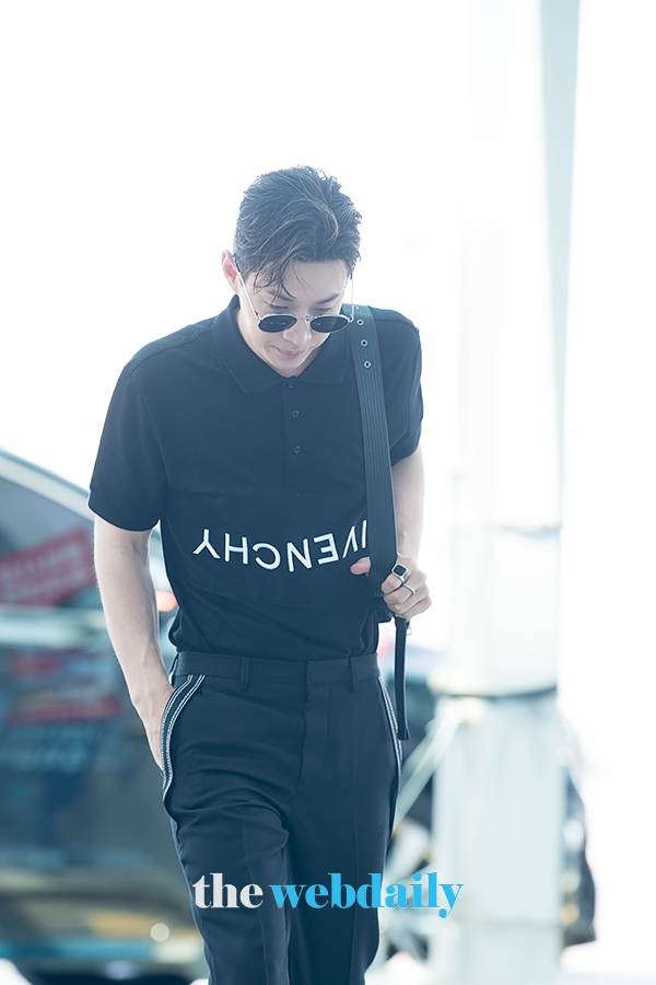 헨리, 인천국제공항 출국 현장