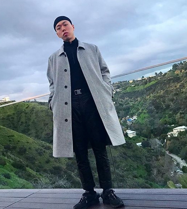 ‘비와이’가 이날 하루 집중적인 스포트라이트를 받고 있다 / 출처 에스엔에스화면