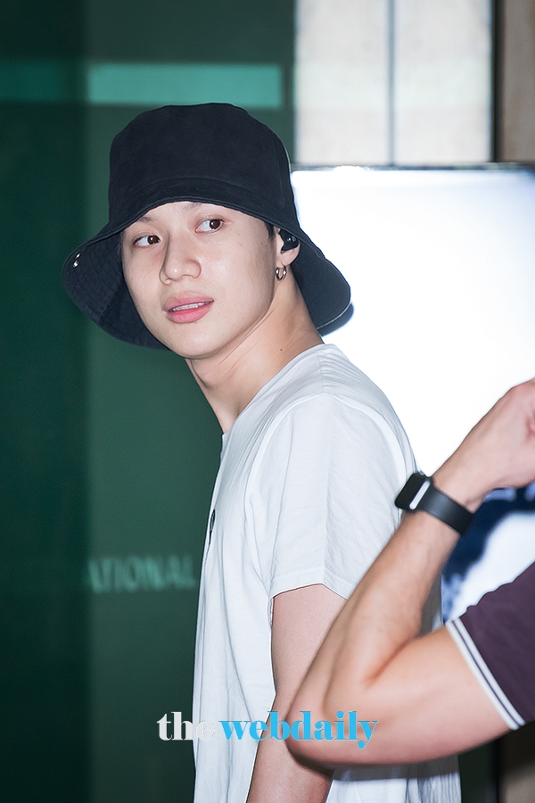 샤이니(SHINee) 태민, 김포국제공항 출국 현장