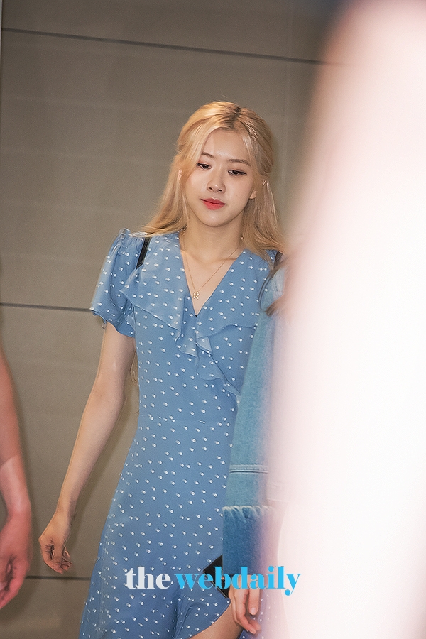 BLACKPINK(블랙핑크) 로제, 인천국제공항 입국 현장