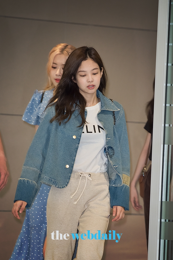 BLACKPINK(블랙핑크) 제니, 인천국제공항 입국 현장