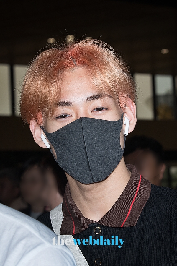 갓세븐(GOT7) 뱀뱀, 김포국제공항 출국 현장