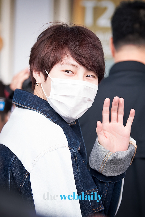하성운, 인천국제공항 출국 현장
