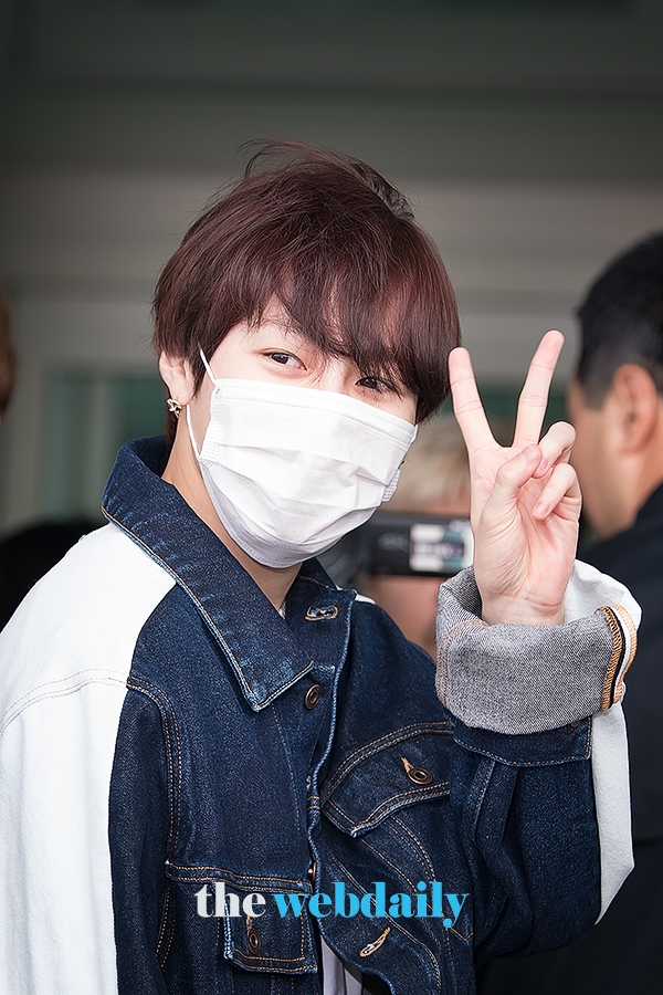 하성운, 인천국제공항 출국 현장