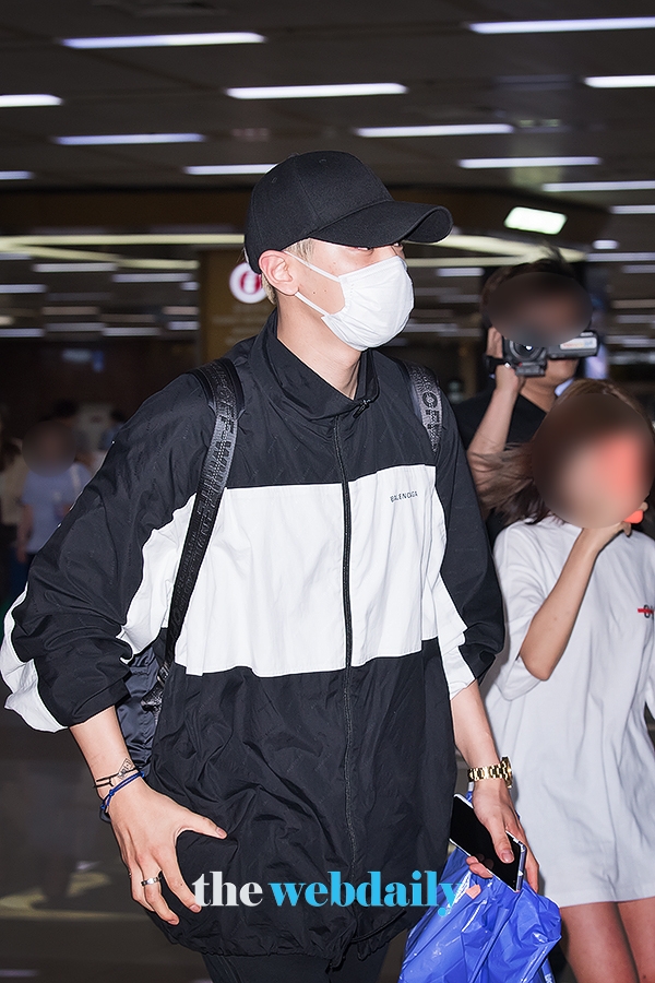 엑소(EXO) 찬열, 김포국제공항 입국 현장