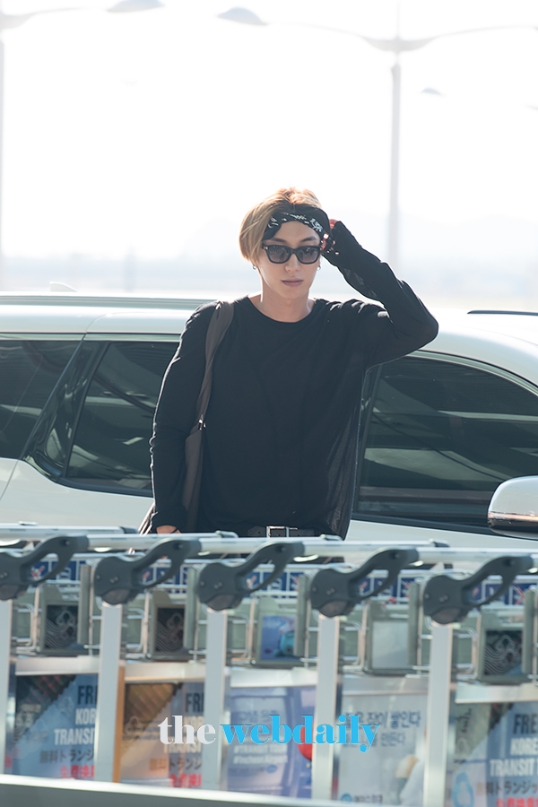 이특, 인천국제공항 출국 현장