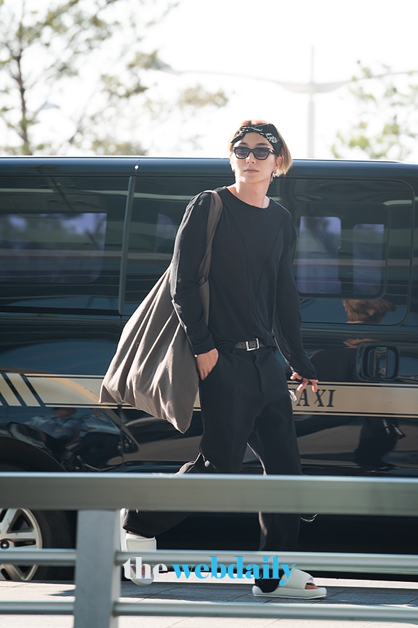 이특, 인천국제공항 출국 현장