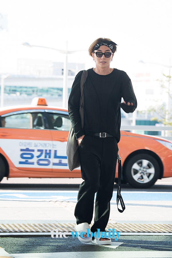 이특, 인천국제공항 출국 현장