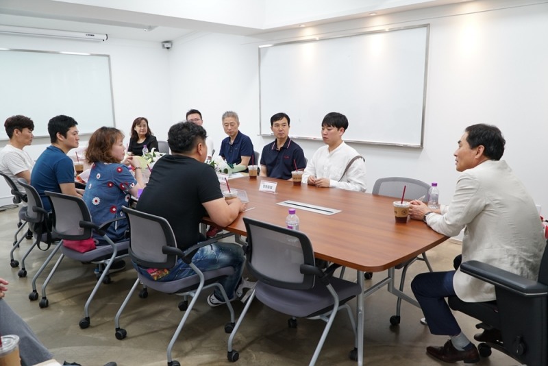 굽네피자, 최우수 가맹점에게 총 2천 8백만원 상금 전달