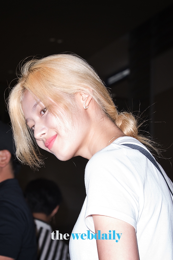 TWICE(트와이스) 사나, 인천국제공항 입국 현장