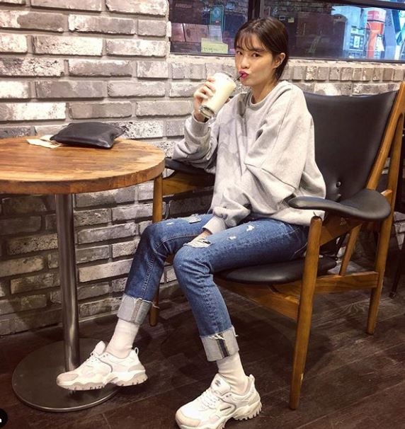 '이광수♡'이선빈, 길쭉길쭉 다리라인...그저 놀라울 뿐