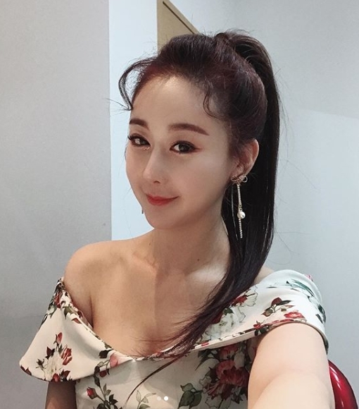함소원 진화 나이차이, 반짝반짝 빛나는 피부...겉으로 봐선 몰라