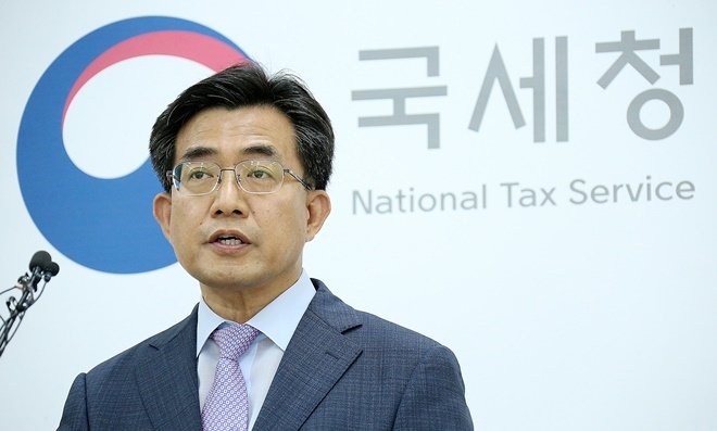 최시헌 개인납세국장이 7월 11일 오전 국세청 기자실에서 브리핑을 하고 있다. (사진제공=국세청)