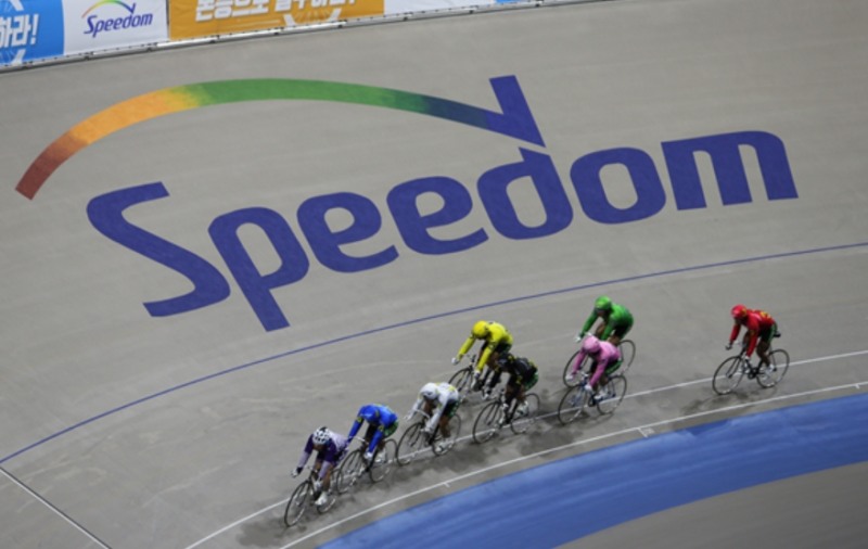 경륜 경기모습. (사진=국민채육진흥공단)