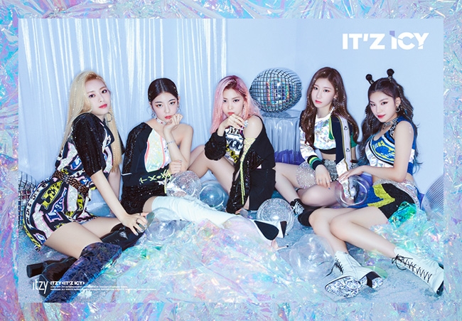 ITZY, 신곡 'ICY'로 국내외 음원 차트 정상 등극