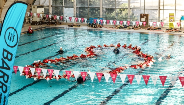 'Save OurSelves' 배럴, 생존수영 캠페인 실시