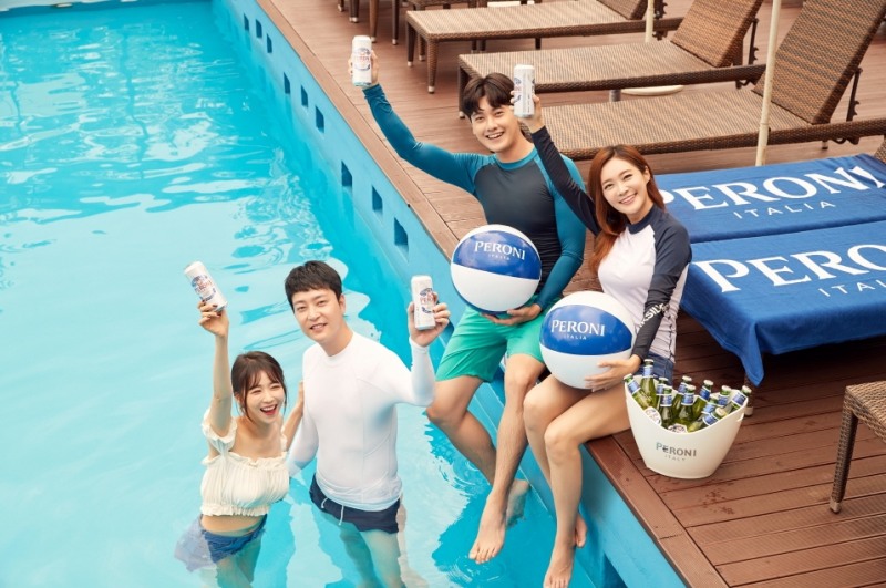 페로니, 2019 워커힐 비키니 풀파티에 단독 입점