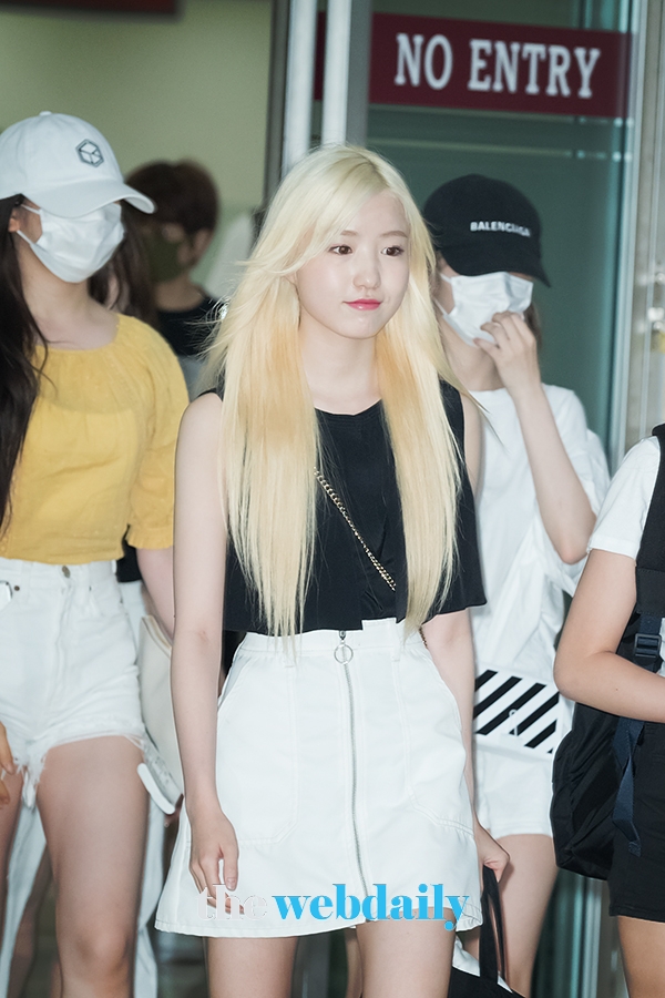 아이즈원(IZONE) 혼다히토미, 김포국제공항 입국 현장