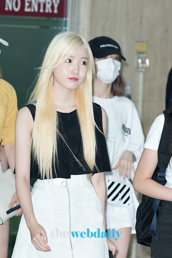 아이즈원(IZONE) 혼다히토미, 김포국제공항 입국 현장
