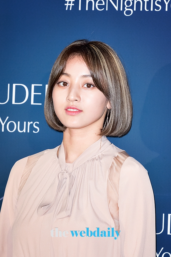 TWICE(트와이스) 지효, 에스티로더 신상품 포토월 현장