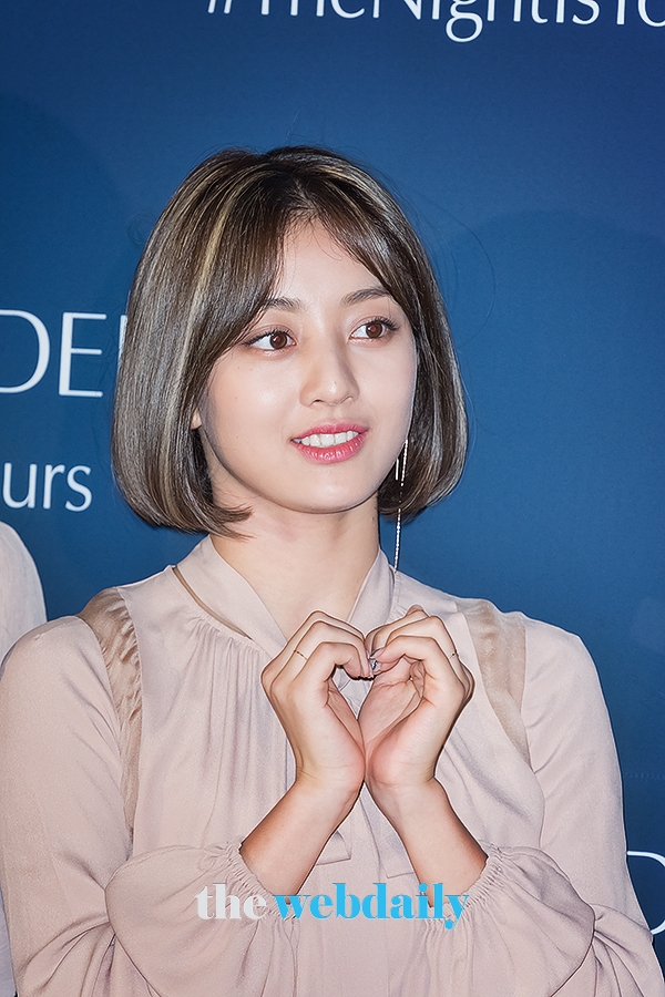 TWICE(트와이스) 지효, 에스티로더 신상품 포토월 현장