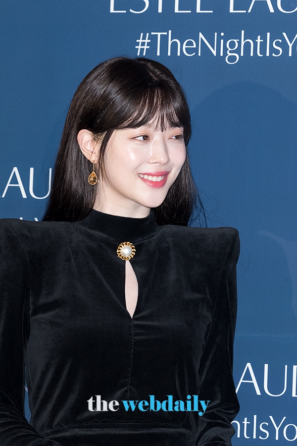 설리, 에스티로더 신상품 포토월 현장