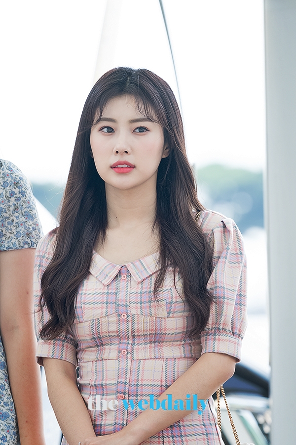 아이즈원(IZONE) 강혜원, 인천국제공항 출국 현장