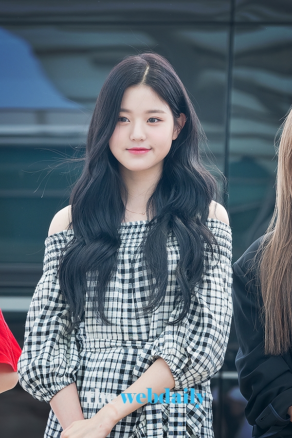 아이즈원(IZONE) 장원영, 인천국제공항 출국 현장