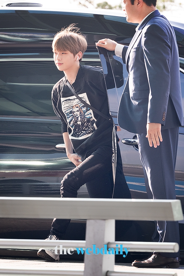 강다니엘, 인천국제공항 출국 현장