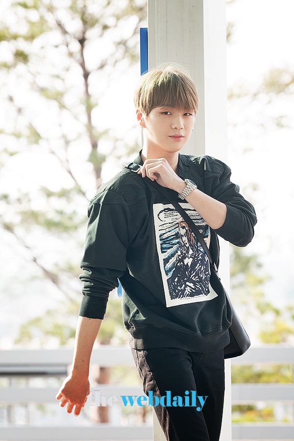 강다니엘, 인천국제공항 출국 현장