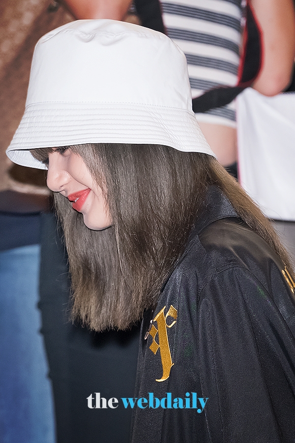 BLACKPINK(블랙핑크) 리사, 인천국제공항 입국 현장