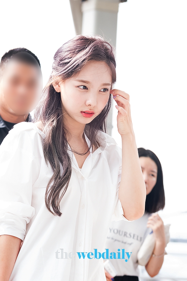 TWICE(트와이스) 나연, 인천국제공항 출국 현장