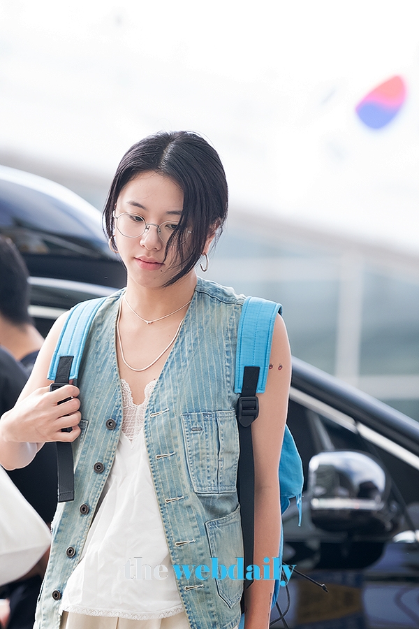 TWICE(트와이스) 채영, 인천국제공항 출국 현장