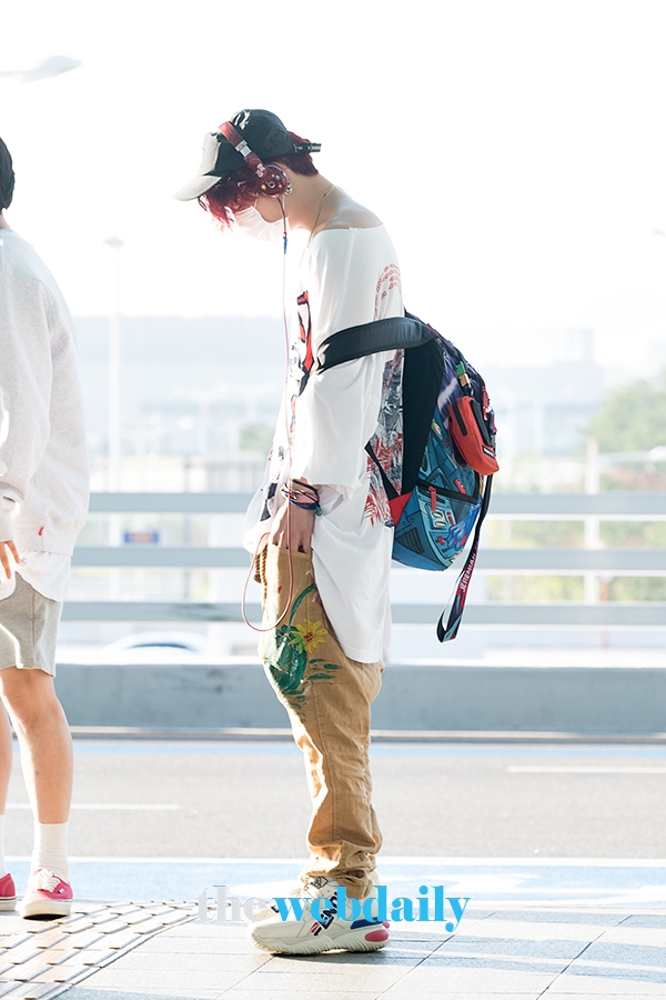 아이콘(iKON) 바비, 김포국제공항 출국 현장