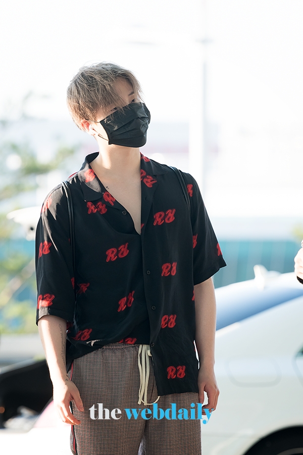 아이콘(iKON) 김진환, 김포국제공항 출국 현장