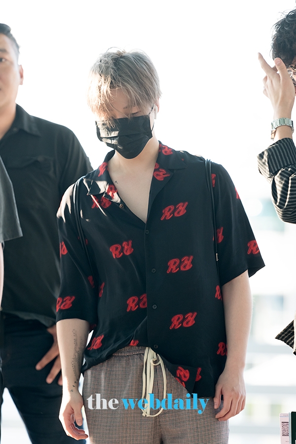 아이콘(iKON) 김진환, 김포국제공항 출국 현장