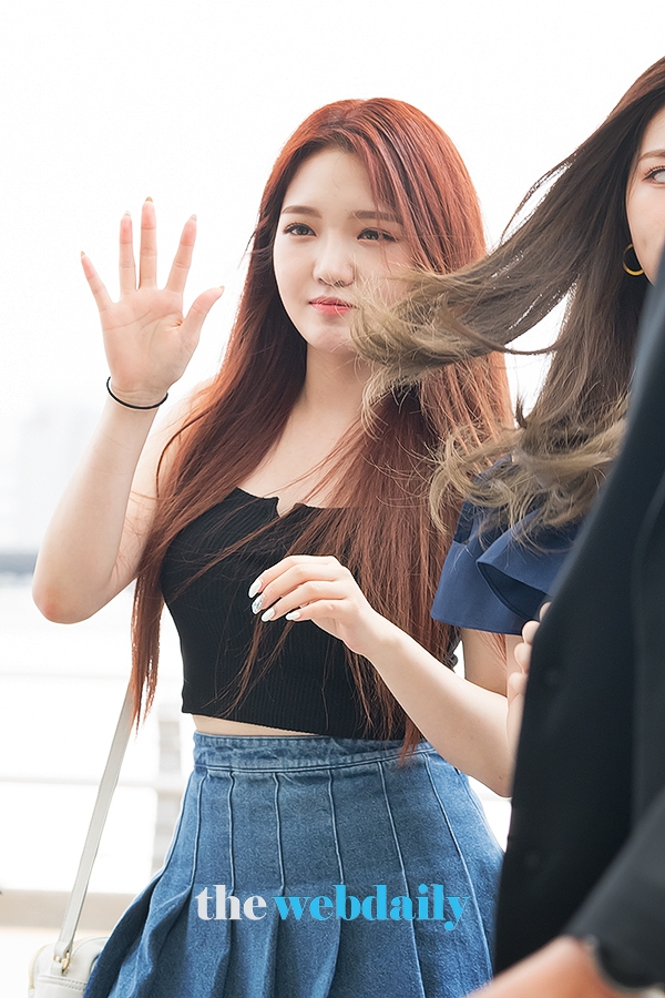 프로미스나인(fromis_9) 노지선, 인천국제공항 출국 현장
