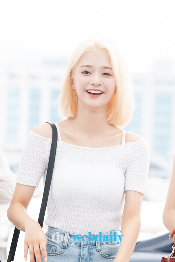 프로미스나인(fromis_9) 이나경, 인천국제공항 출국 현장