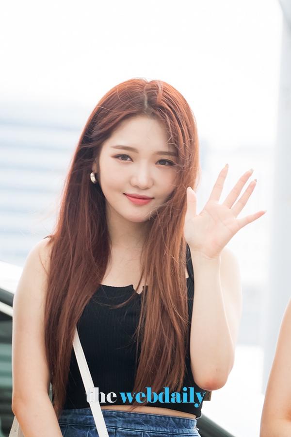 프로미스나인(fromis_9) 노지선, 인천국제공항 출국 현장